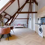 Novallure Short Hotel