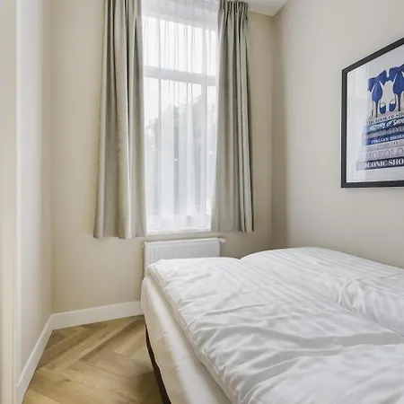 Hotell Novallure Short *