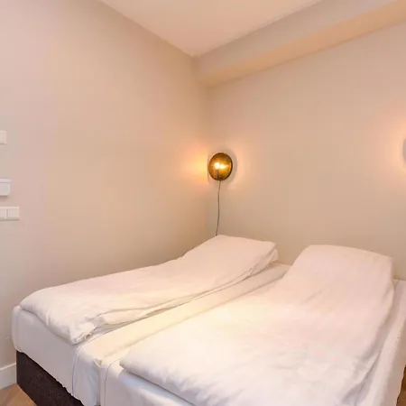 Novallure Short Hotel