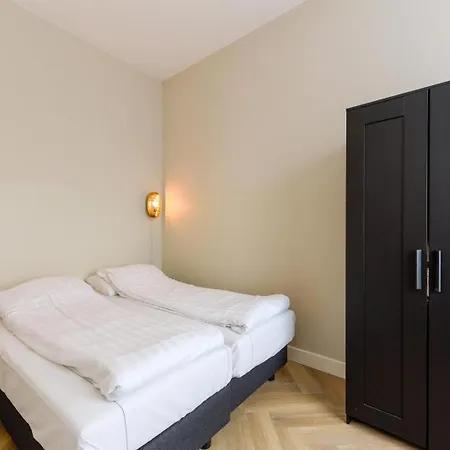 Novallure Short 3* Leidschendam