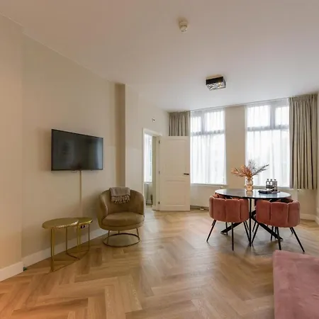 Hotel Novallure Short