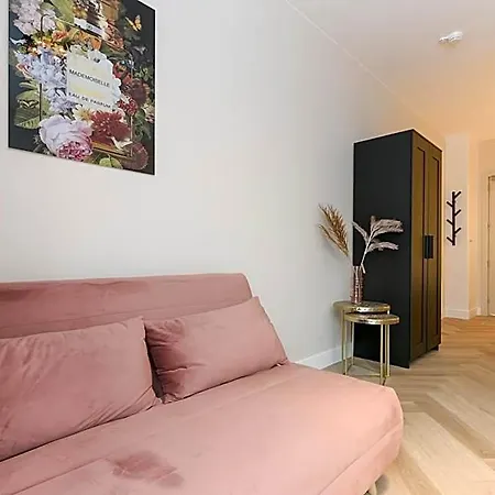 Novallure Short Hotel Leidschendam