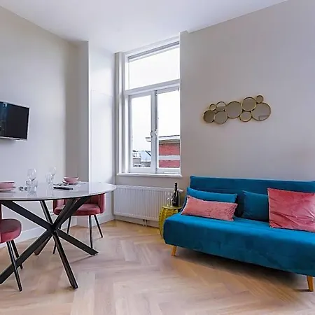 Novallure Short Hotel