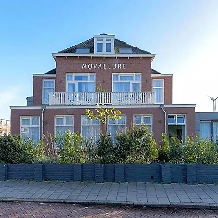 Novallure Short Leidschendam