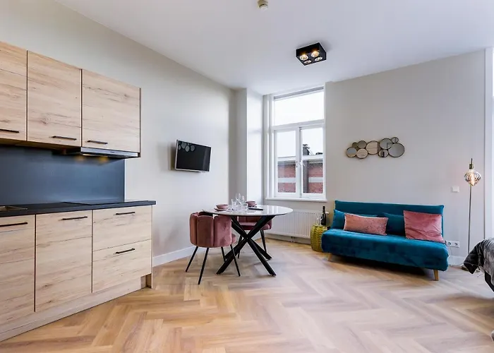 Hotel Novallure Short