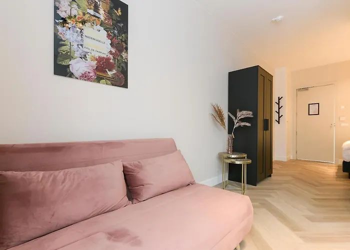 Hotel Novallure Short