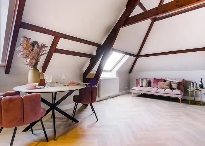 Novallure Short Hotel 3*