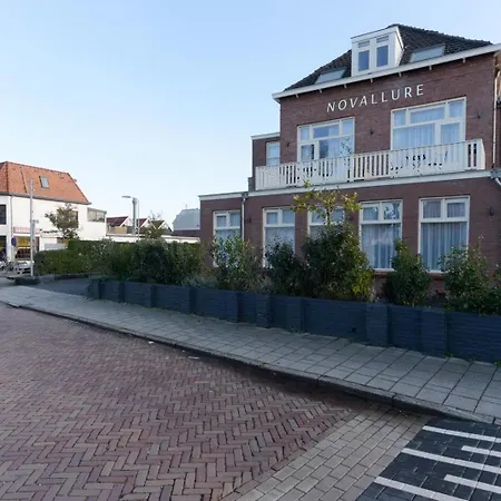 Novallure Short Leidschendam