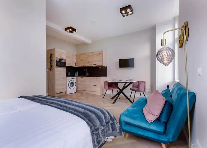 Novallure Short Hotel 3*